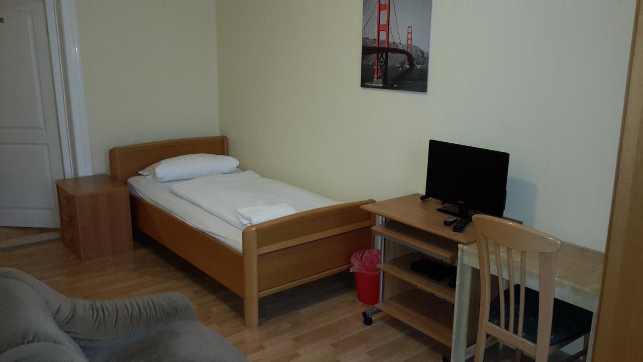 Landgasthof Schoenecke Wahrenholz Екстер'єр фото